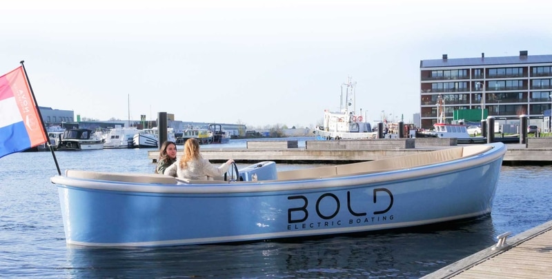 Villefranche Taxi Boat à quai